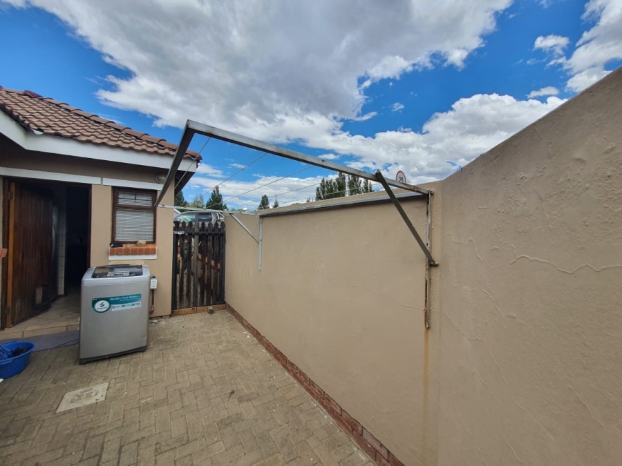 3 Bedroom Property for Sale in Hillside Free State
